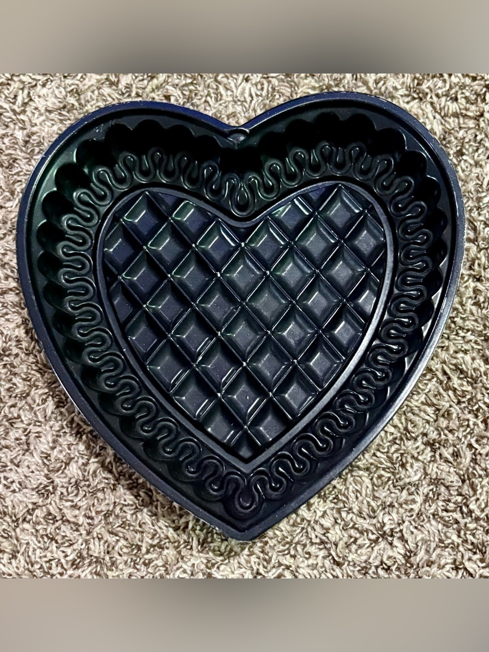 Vintage Nordic Ware Quilted Heart Cake Pan 10 Cup Aluminum Baking Mold Nonstick